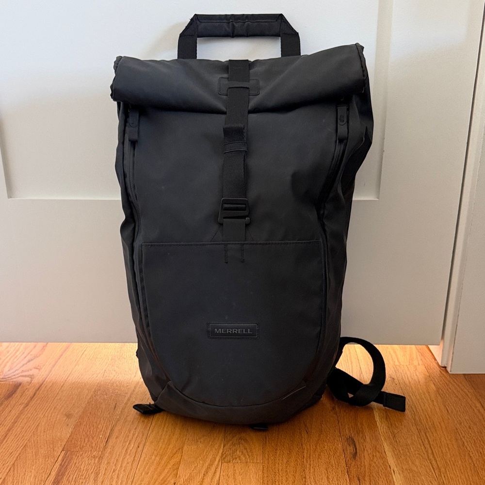 Merrell Black 18L Wayfinder Backpack